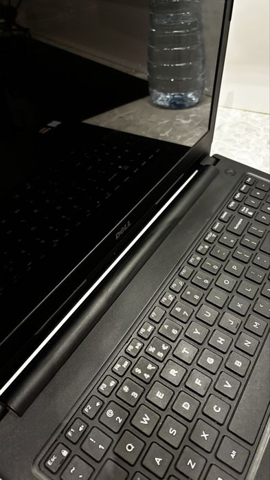 Dell inspirion 15 laptop mocny 15cali windows11
