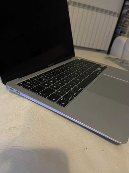 Carcaça chassi macbook air m1 com bateria de 95%"Sem placa mãe"ECRA PARTIDO