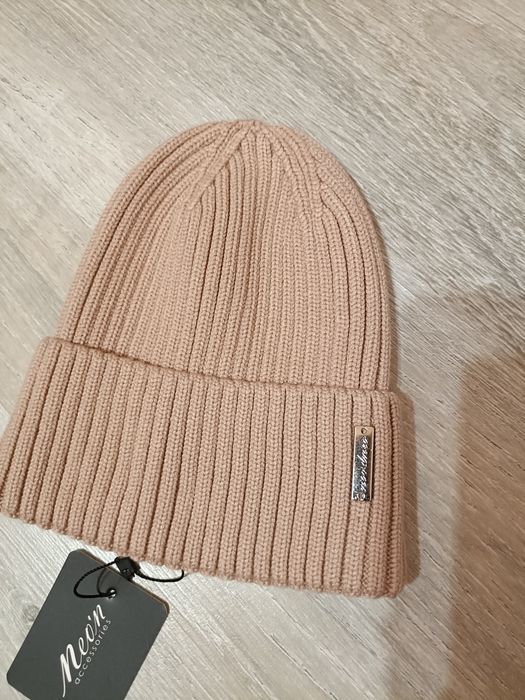 Шапка гарної в'язки Нова