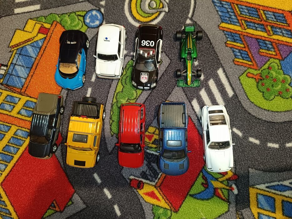 auta hummer mini lotus Porsche bugatti chevrolet dodge