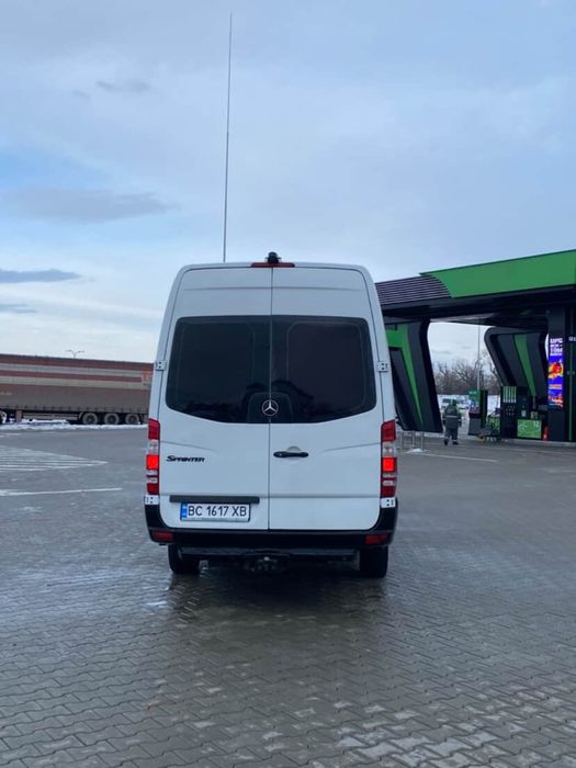 Продам Sprinter 318