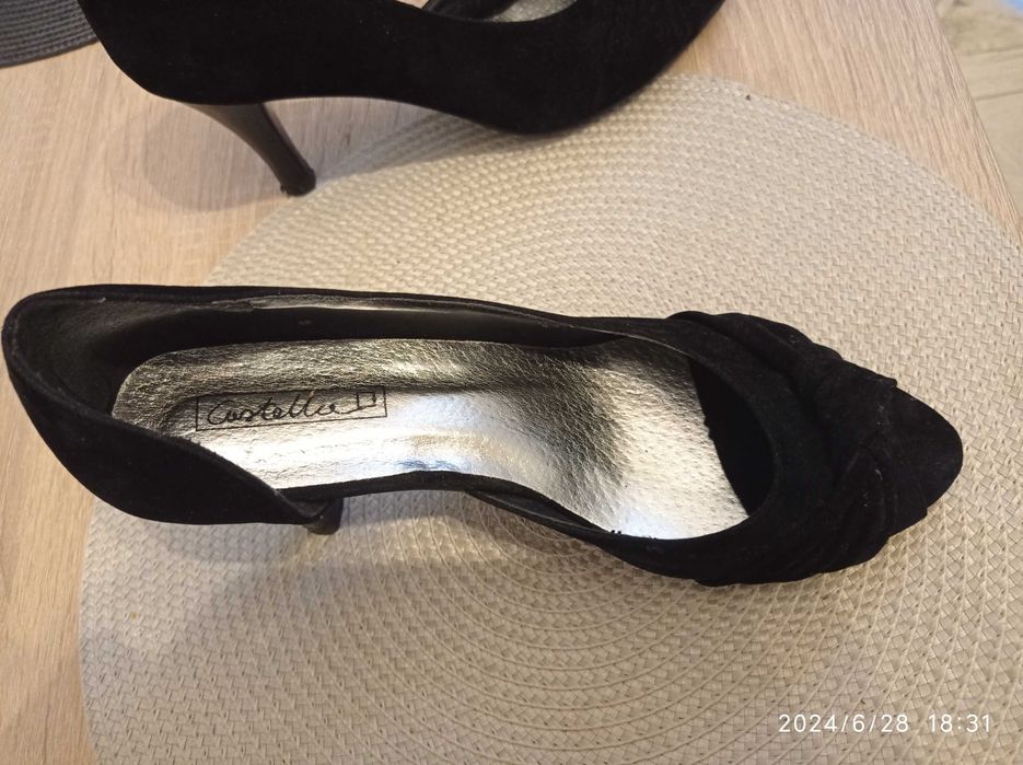 Buty na obcasie czarne 38