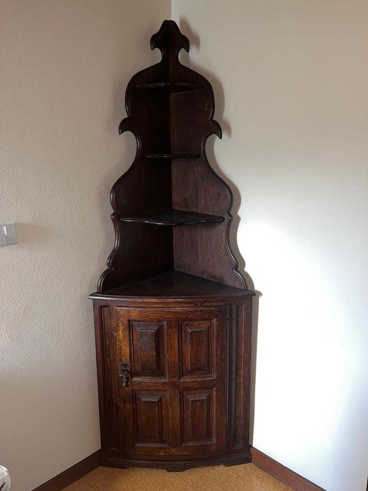 Cantoneira com porta