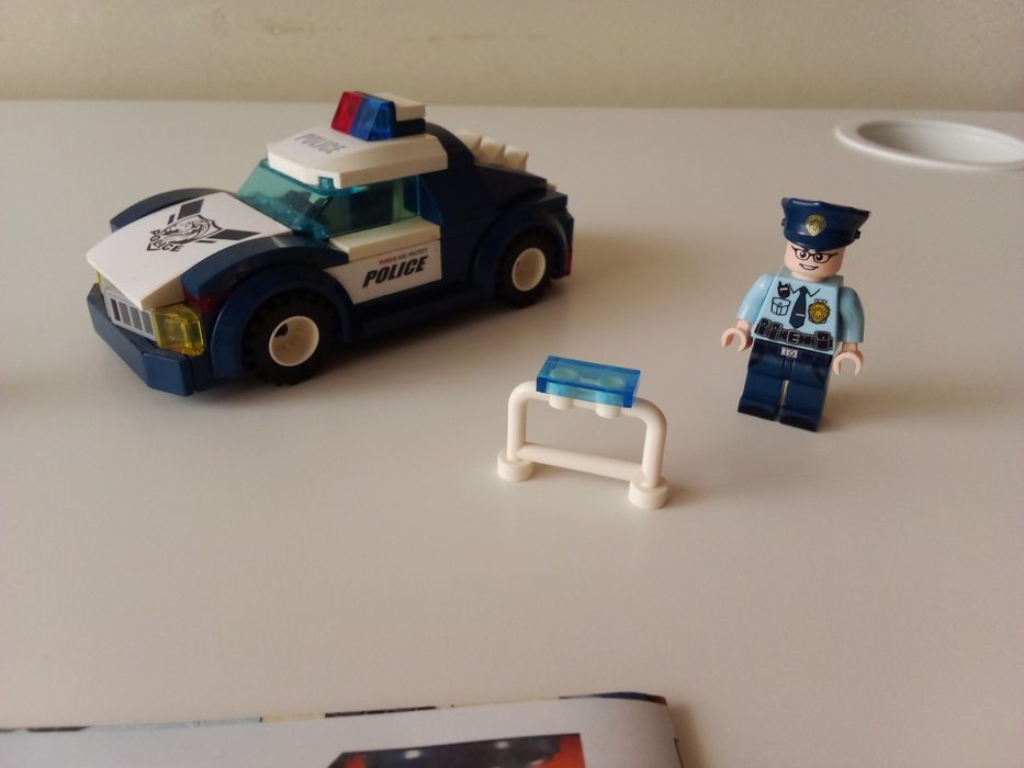 Carro de Polícia 1901 (LEGO)