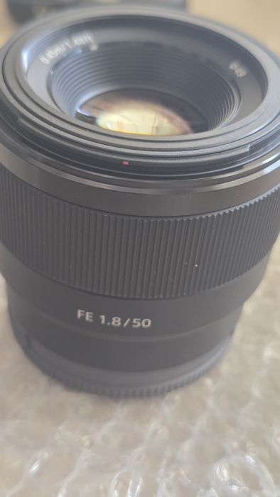 Objetiva Sony FE 50mm F1.8