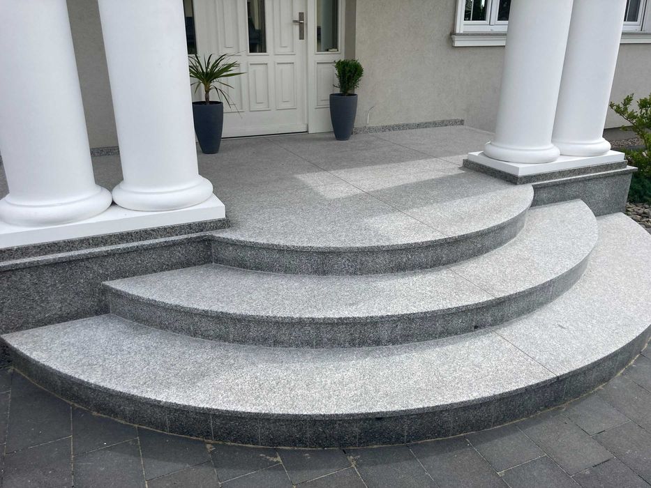 GRANIT G602 Bianco Sardo | płomieniowane stopnice | 150x33x2cm