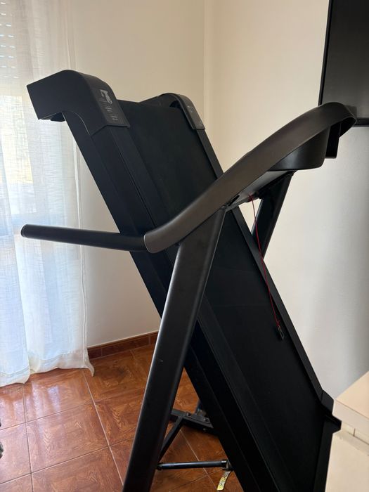 Passadeira com poucos Km