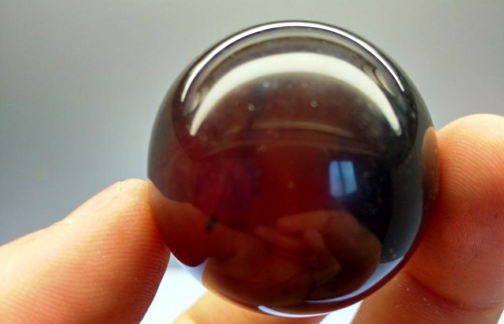 Bursztyn naturalna kula 39 mm.