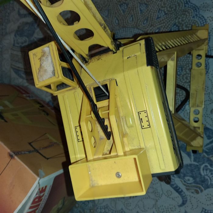 Brinquedo -grua eletrica  Joustra com caixa