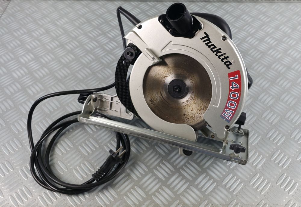 Piła tarczowa ręczna cyrkularka Makita 5705R 1400W 190mm tarcza