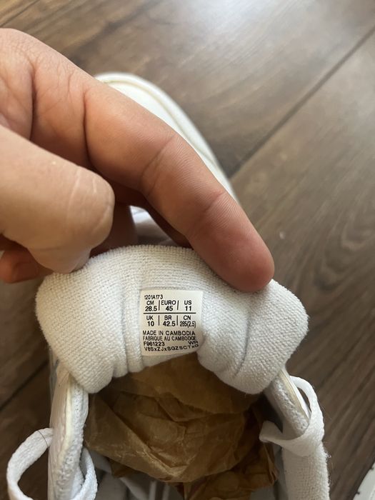 Продам кросівки Asics