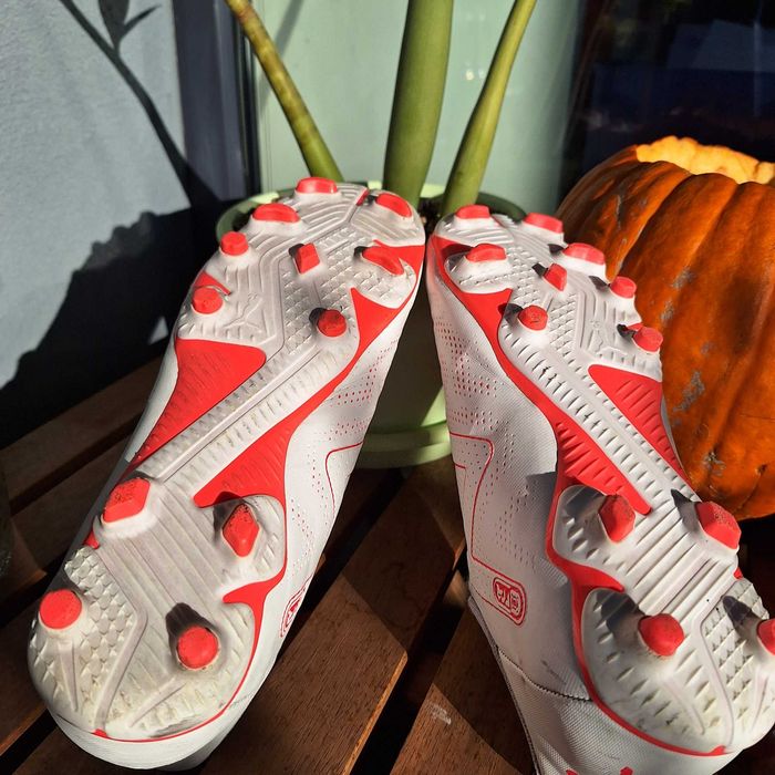 Buty Piłkarskie korki PUMA Future fg/ag match r. 38.5