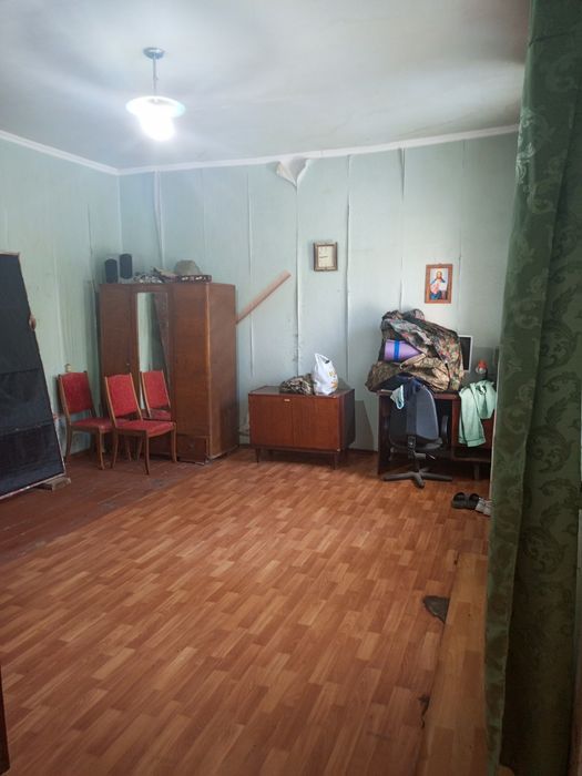 Продаж частини будинку