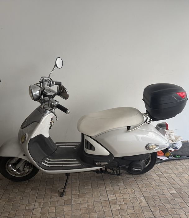 Scooter 125 c/mala