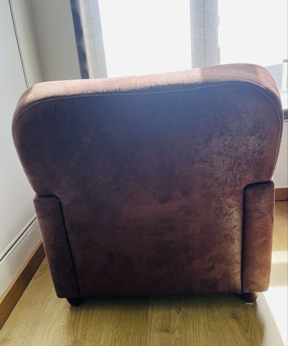 Cadeirão/poltrona camurça