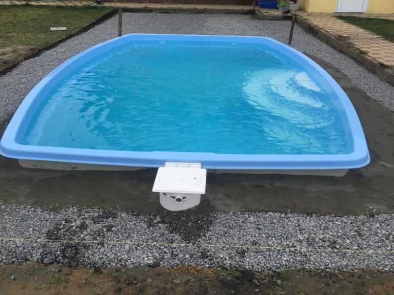 Надійні композитні басейни ≫ Великий вибір форм ≫ Монтаж Під Ключ