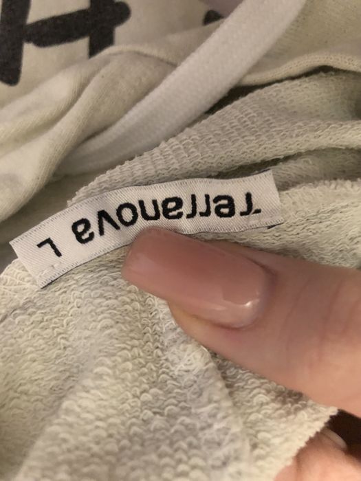 Худі.    L    б/у.