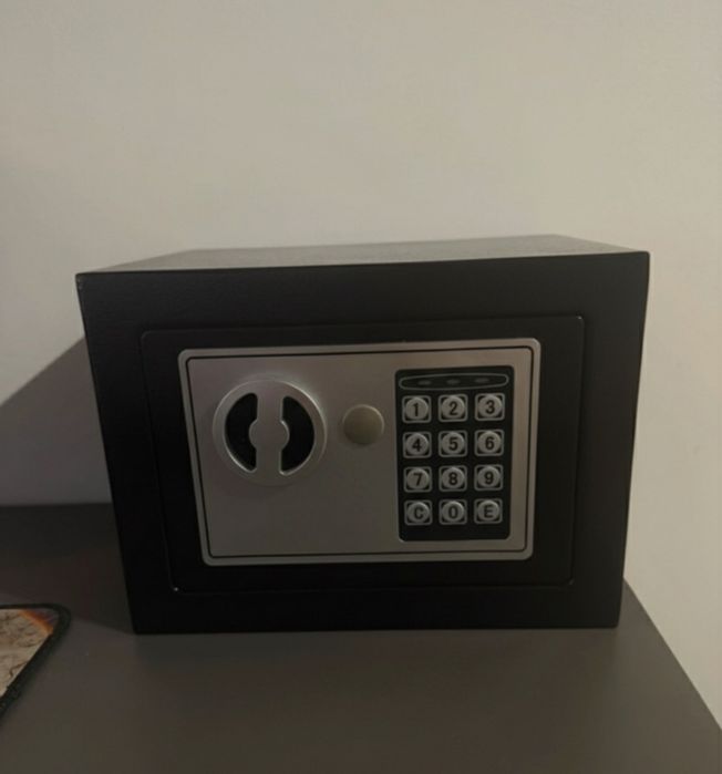 Sejf Elektroniczny Sejf Domowy na Pieniądze i Klucze Sejf Ścienny Kasa