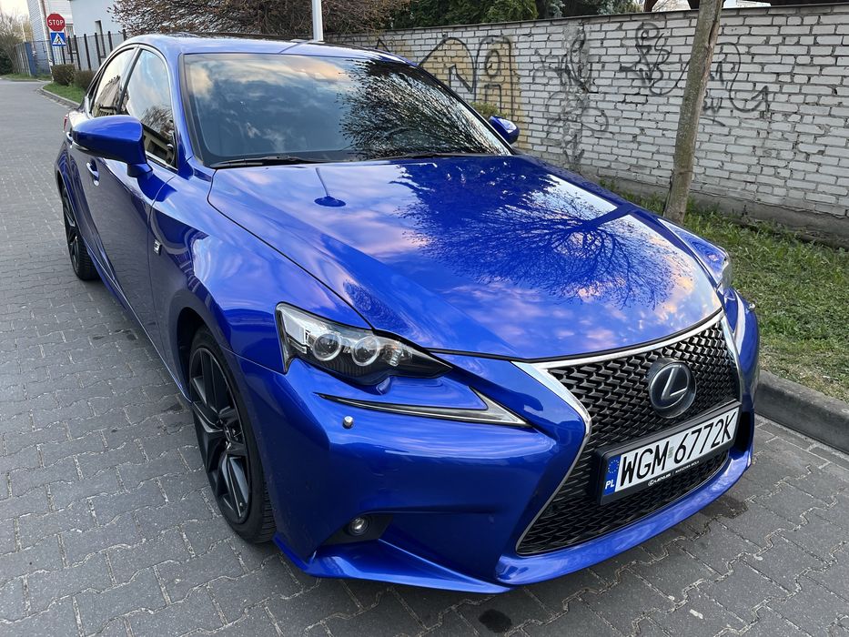 Lexus is 300h fsport