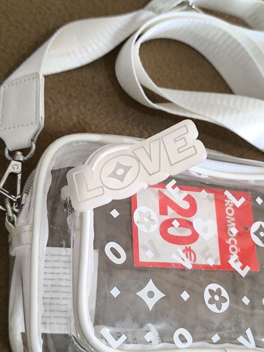 Bolsa transversal Claire's