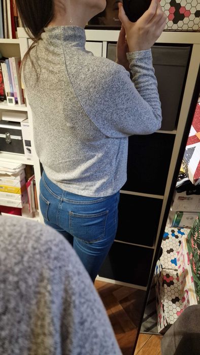 Lekki cienki sweterek golf półgolf H&M wiskoza