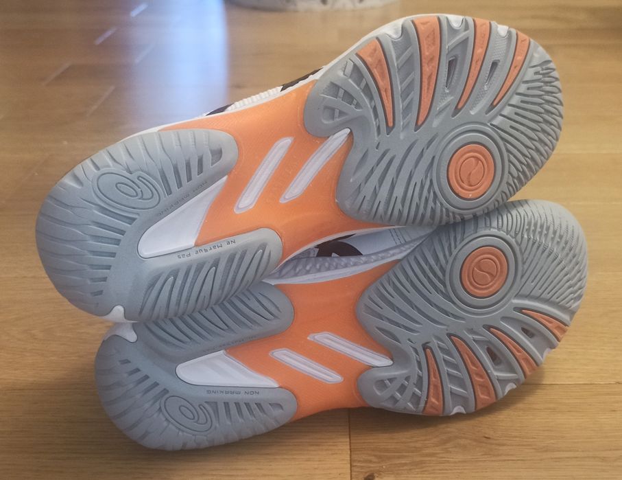 Buty asics netburner ballistic ff do siatkówki rozmiar 40
