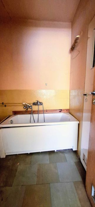 Mieszkanie do remontu, bez czynszu, 65 m², duże pokoje, piwnica, ogródek - Widok 6
