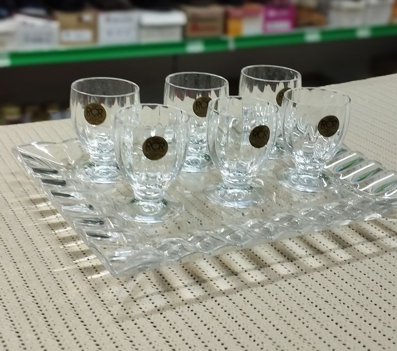 Bandeja com copos cristal RCR
