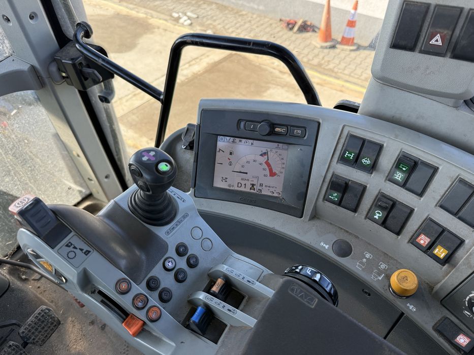 CLAAS AXION 820 z turem rok 2013