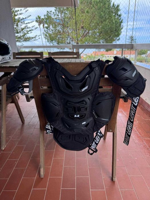 Colete proteção Leatt 5.5 Pro (peito + costas + ombros)