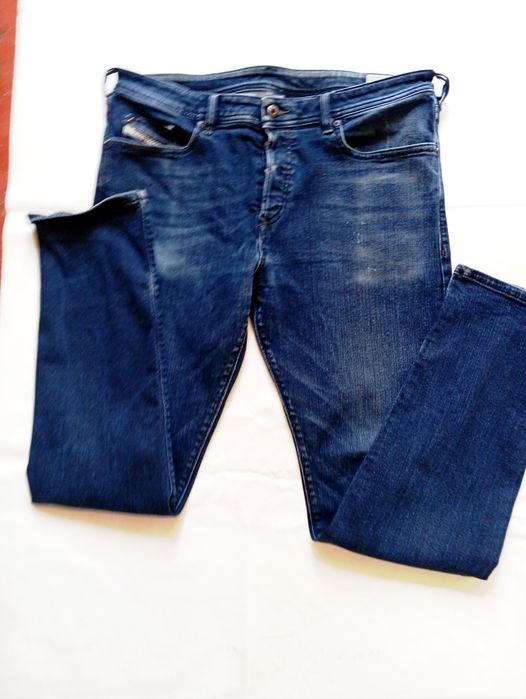 Джинси сініи Diesel