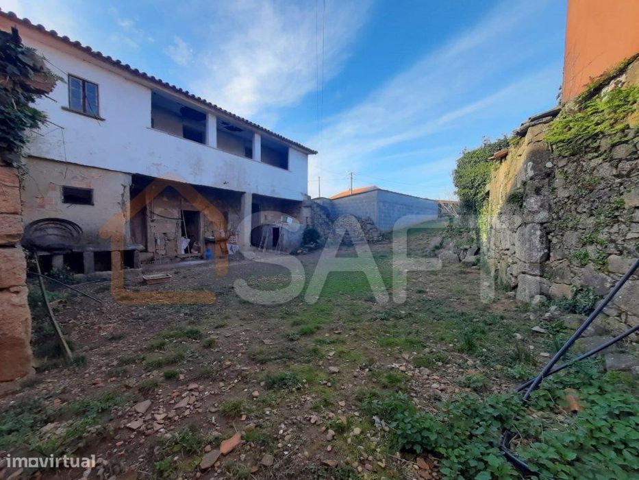 Casa Antiga por recuperar
