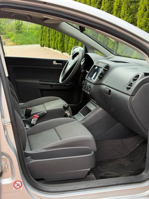 Продам Volkswagen Golf Plus 1.6 бензин