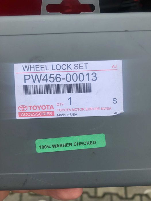 Sprzedam komplet oryginalnych kół Toyota CH-R 2025 opony letnie