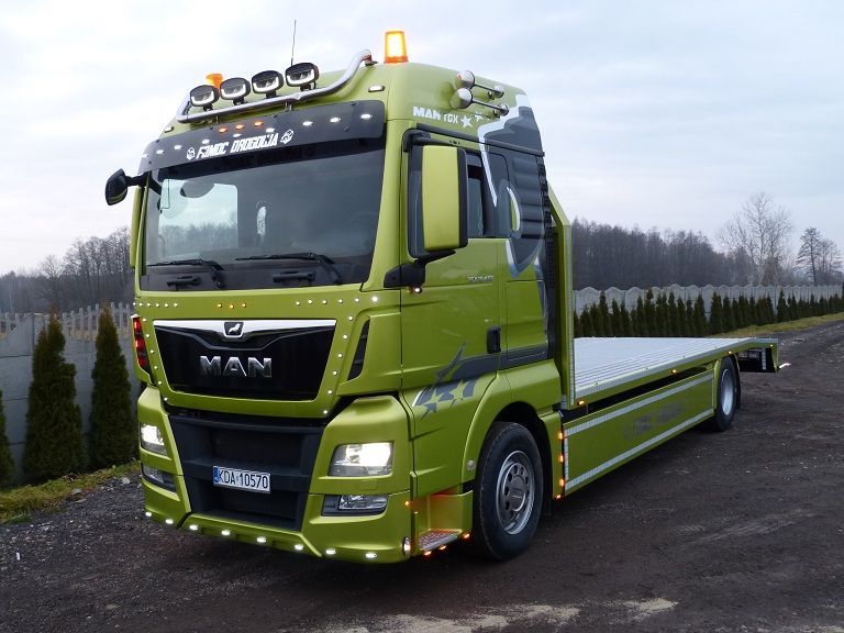 MAN TGX 18.400 POMOC DROGOWA / AUTOLAWETA / SPECJALNY / WERSJA TOP /  NOWY NAJAZD LORH 8.2 M / EURO 6  xenon, stan jak nowy , zielony metalik , cały na poduszkach