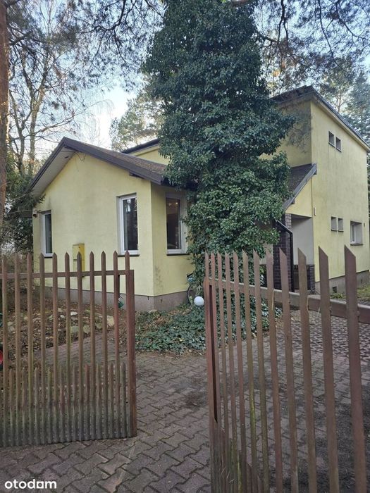 Falenica ok 800 m od PKP , dom wolnostojący