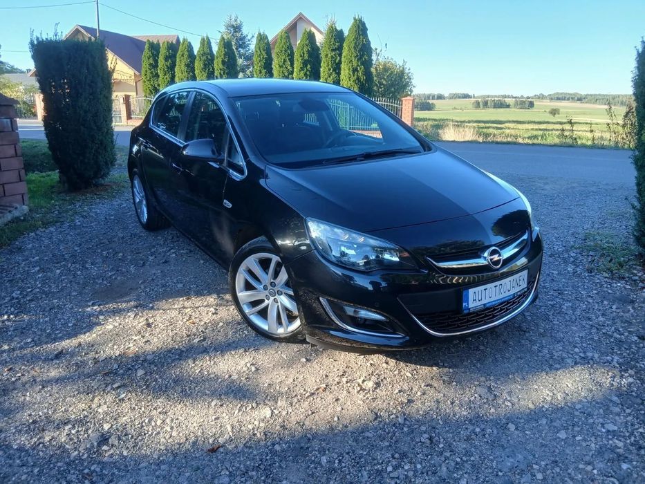 Opel Astra Cosmo*Livt*Ledy*Kamera*Nawigacja*Alu felgi*Certyfikat przebiegu Nap