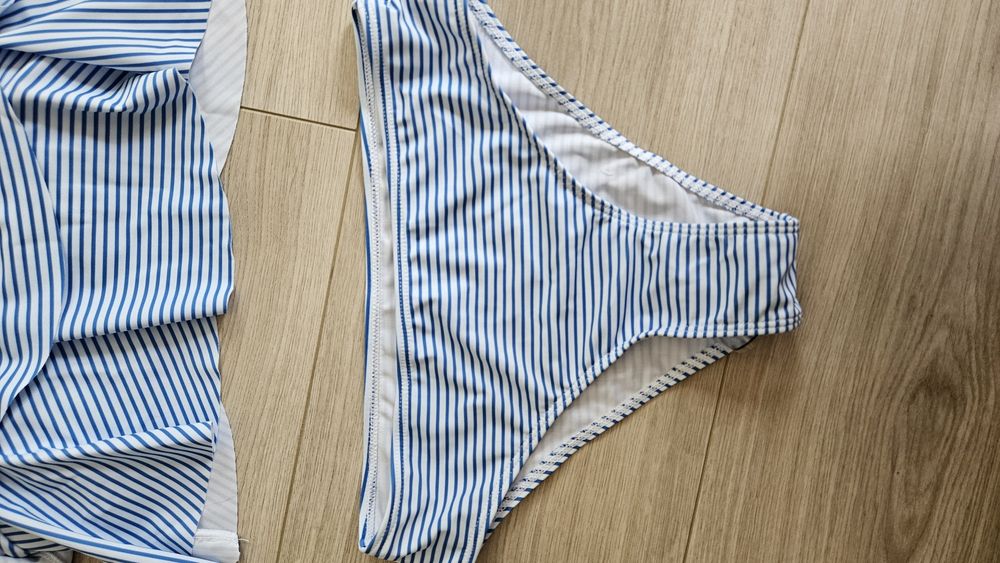 Stroj dwuczęściowy bikini 158/164 niebieski w paski