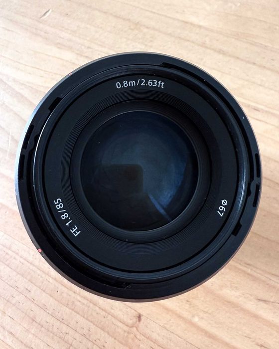 Sony FE 85mm f/1.8