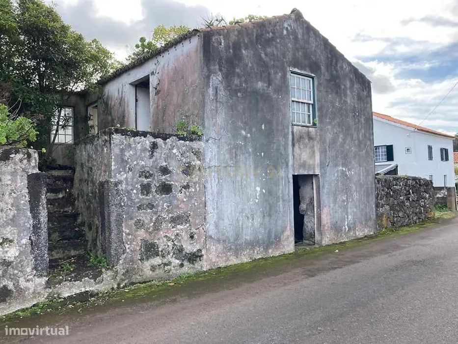 Casa/Ruína para reconstrução na Ilha do Pico