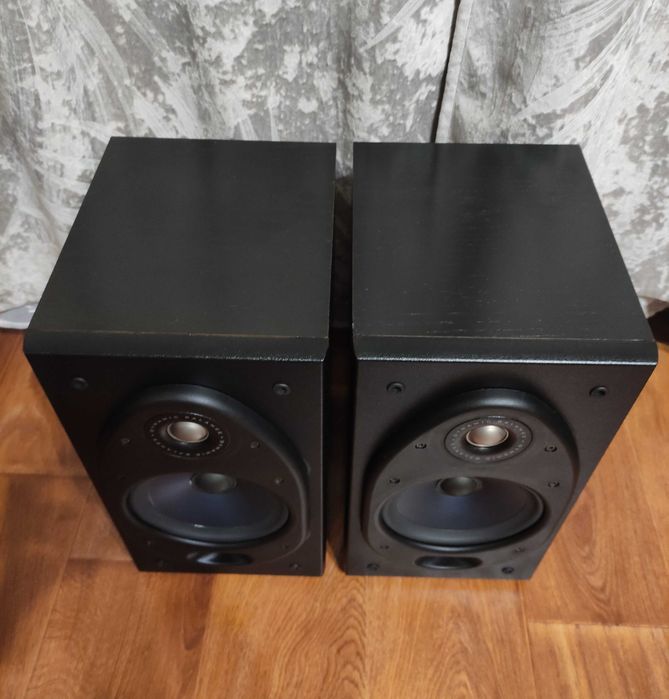 Акустика колонки  Polk Audio RT35i Tweeter Tri-Laminate Power Port