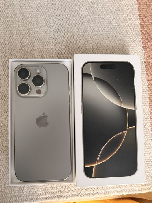 iPhone 16 Pro 128 ГБ Natural Titanium