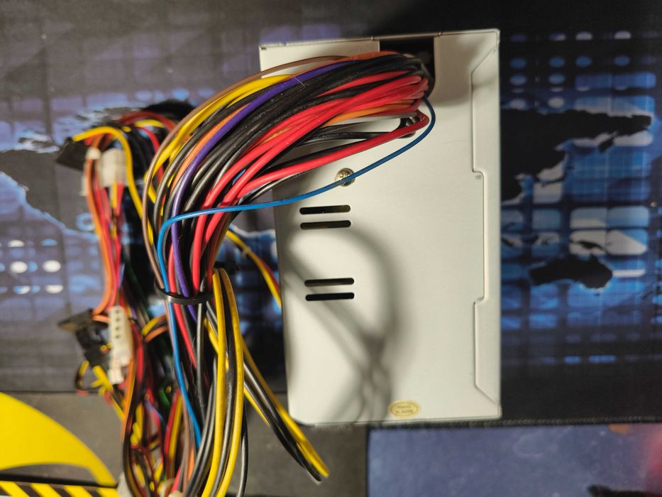 Zasilacz FSP/Fortron FSP-400-60APN 80+ Bronze, stan BDB.