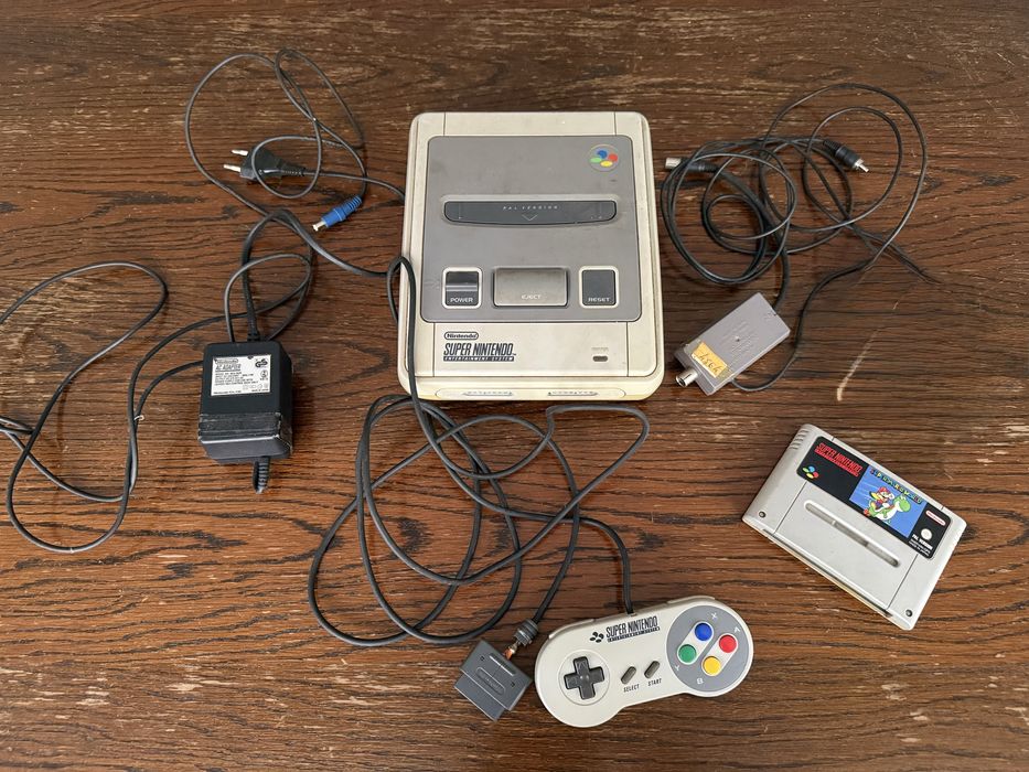 Super Nintendo com Super Mario World