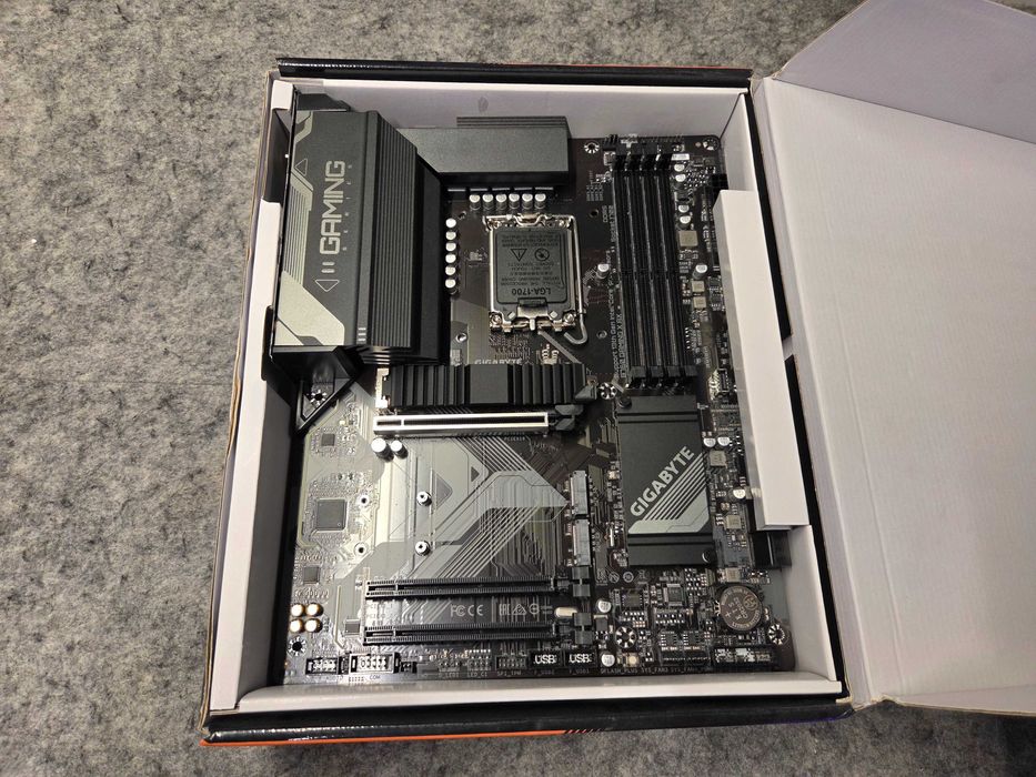 Płyta Główna GIGABYTE B760 Gaming X AX