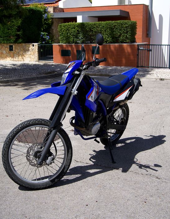 Yamaha WR125R 2009 – apenas 13.107 km, sempre em garagem