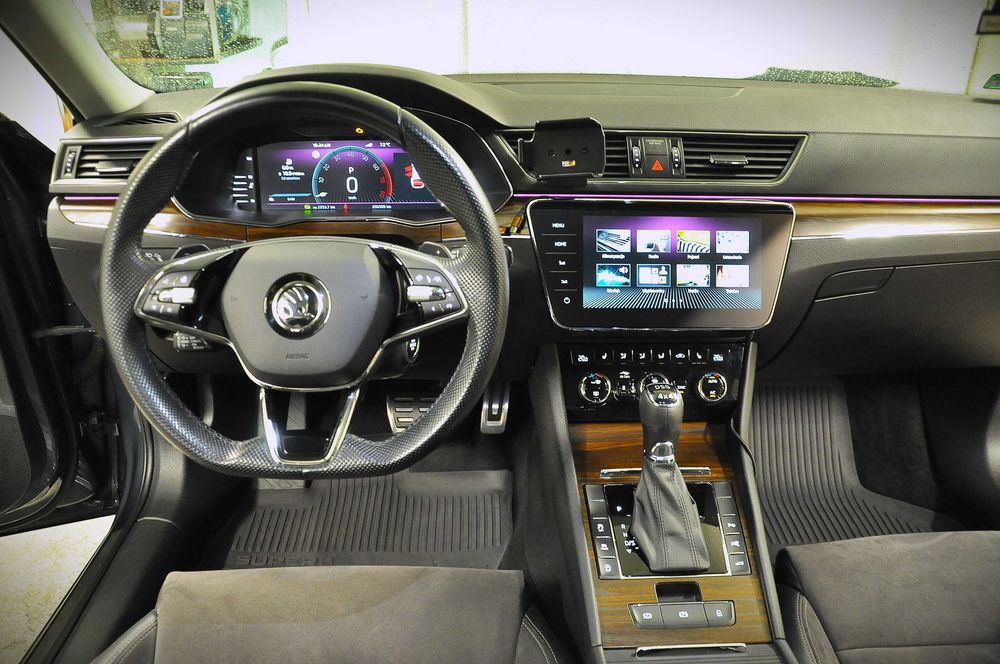 Skoda Superb SCOUT 4x4 280/315 KM FULL OPCJA Hak WEBASTO Salon Polska