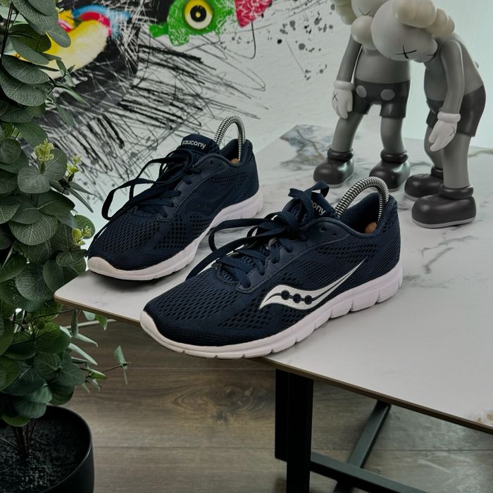 Кросівки Saucony 38 розмір E550