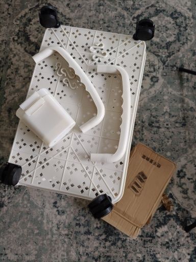 Етажерка стелаж для салону краси дачі будинку