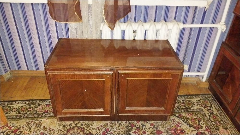 Продам деревянную мебель. Шкаф. Сервант. Тумба. Комод.